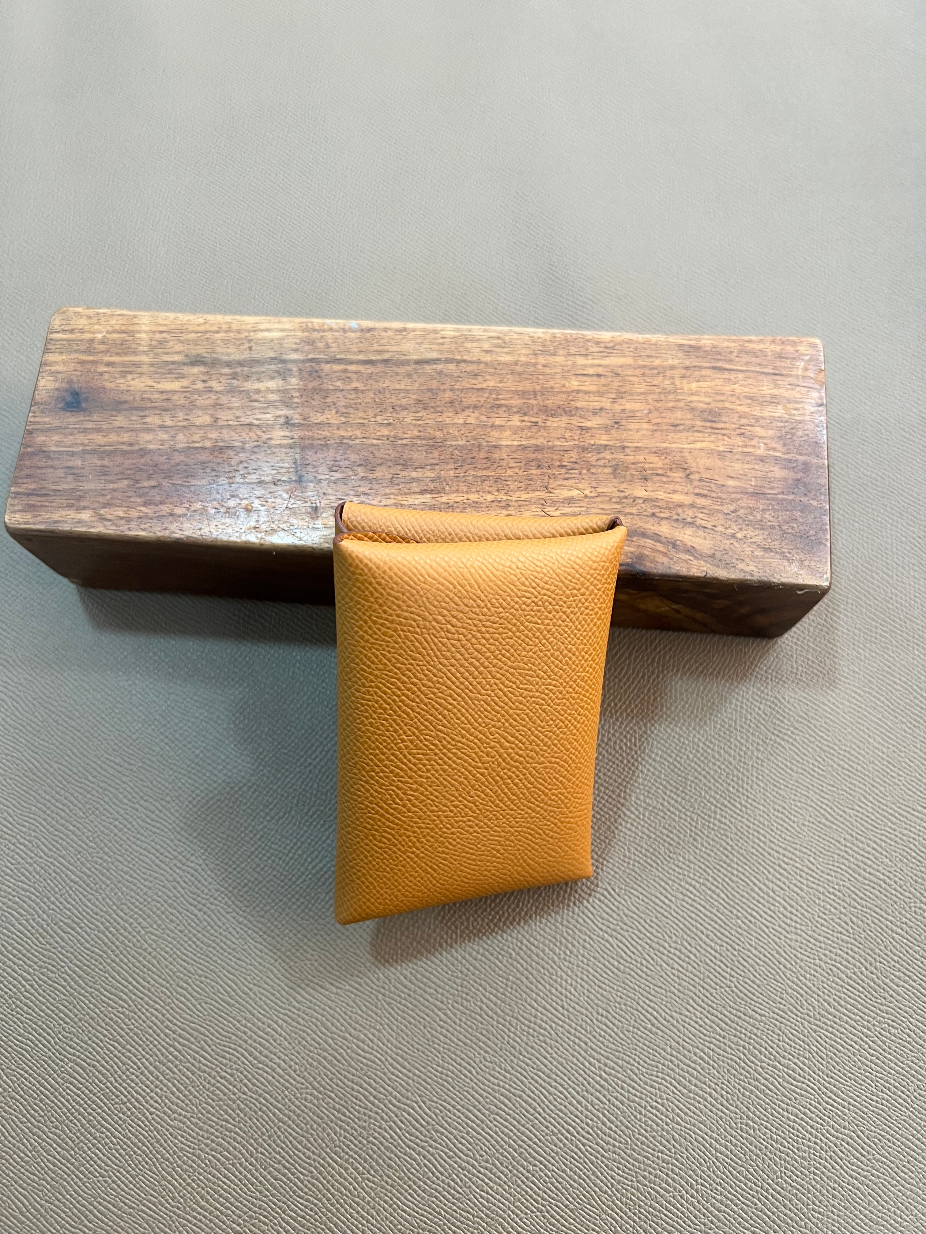 Classic Envelope Card Holder – Epsom Leather