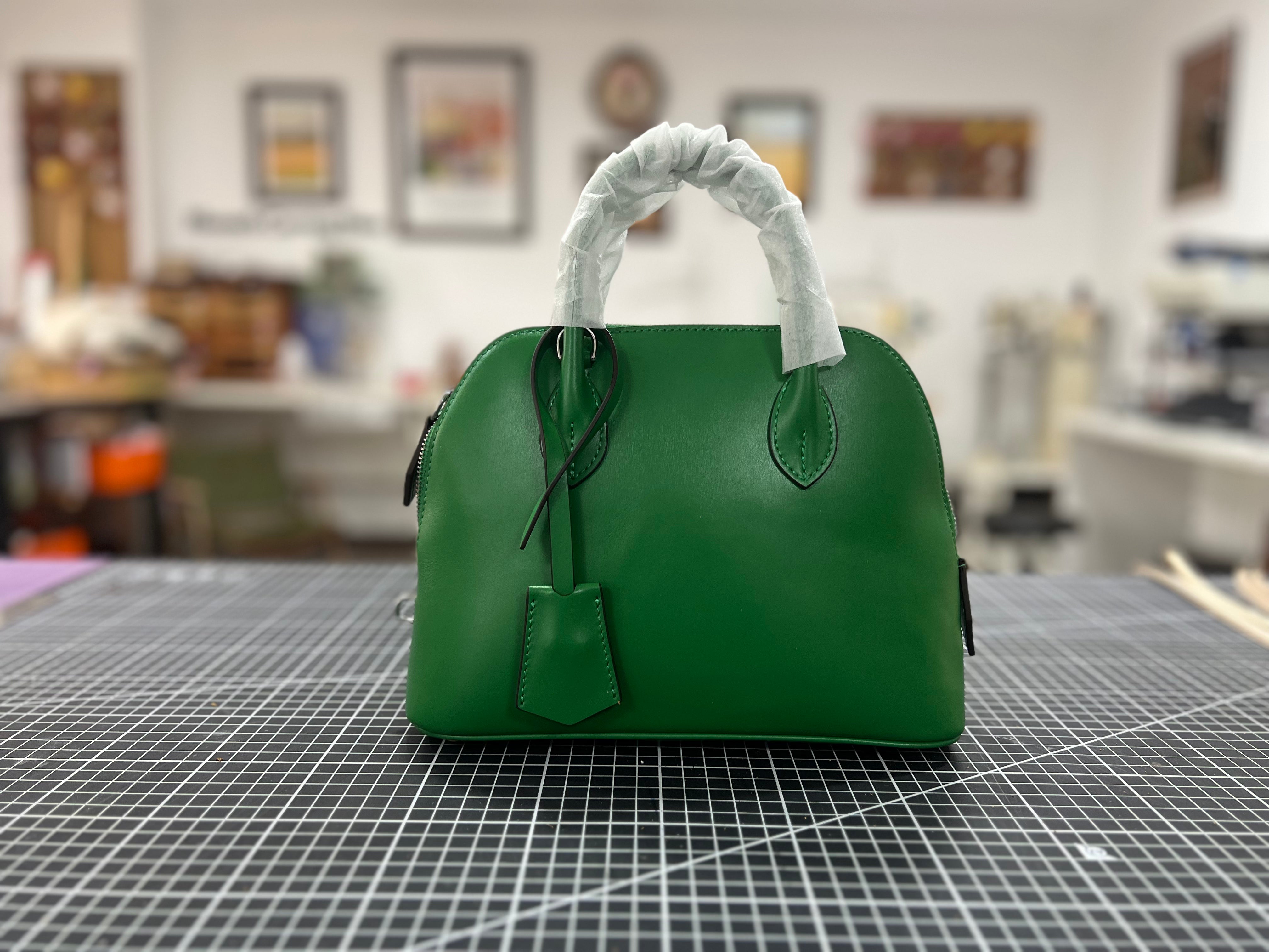 Structured Bowling Bag · 27 cm