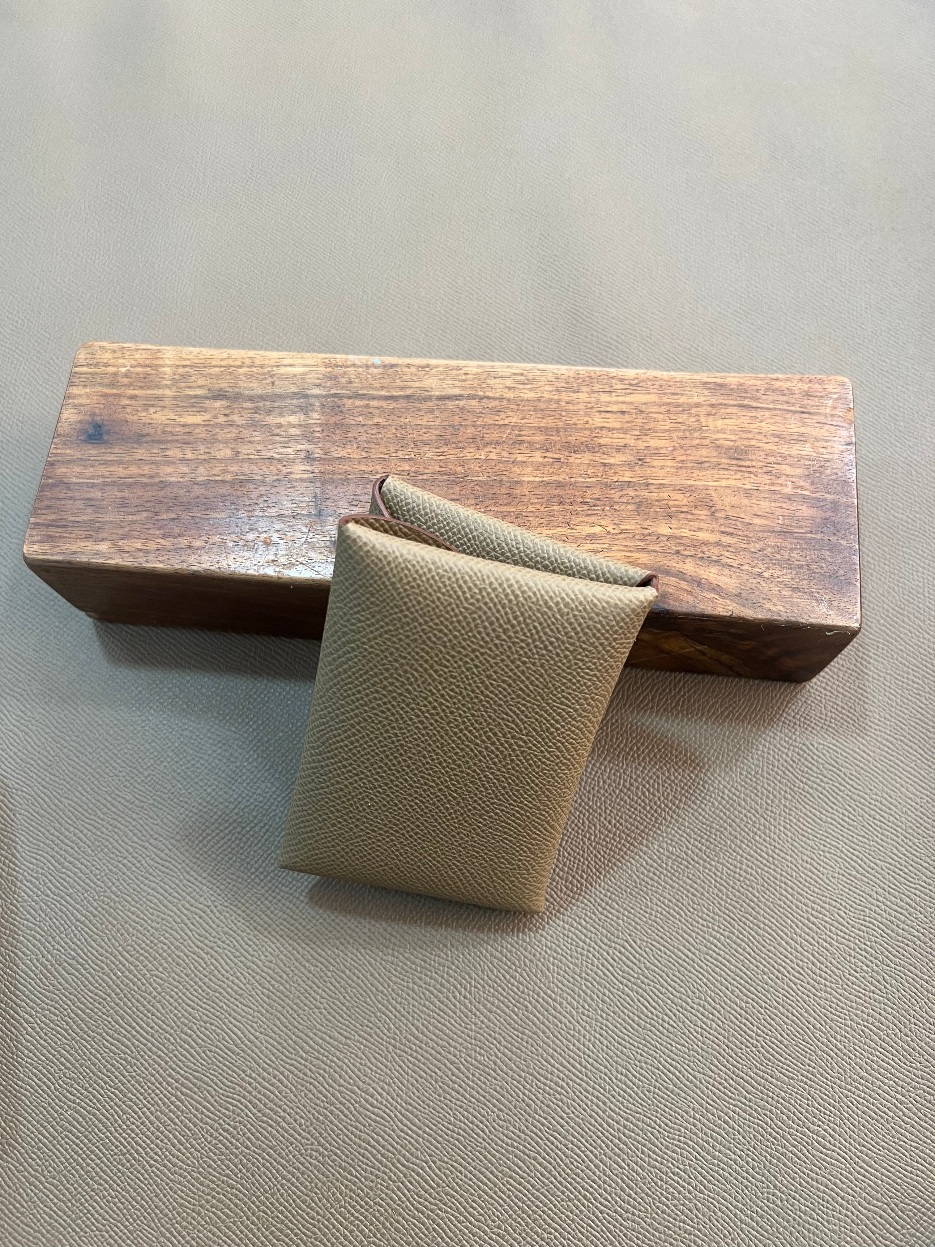 Classic Envelope Card Holder – Epsom Leather